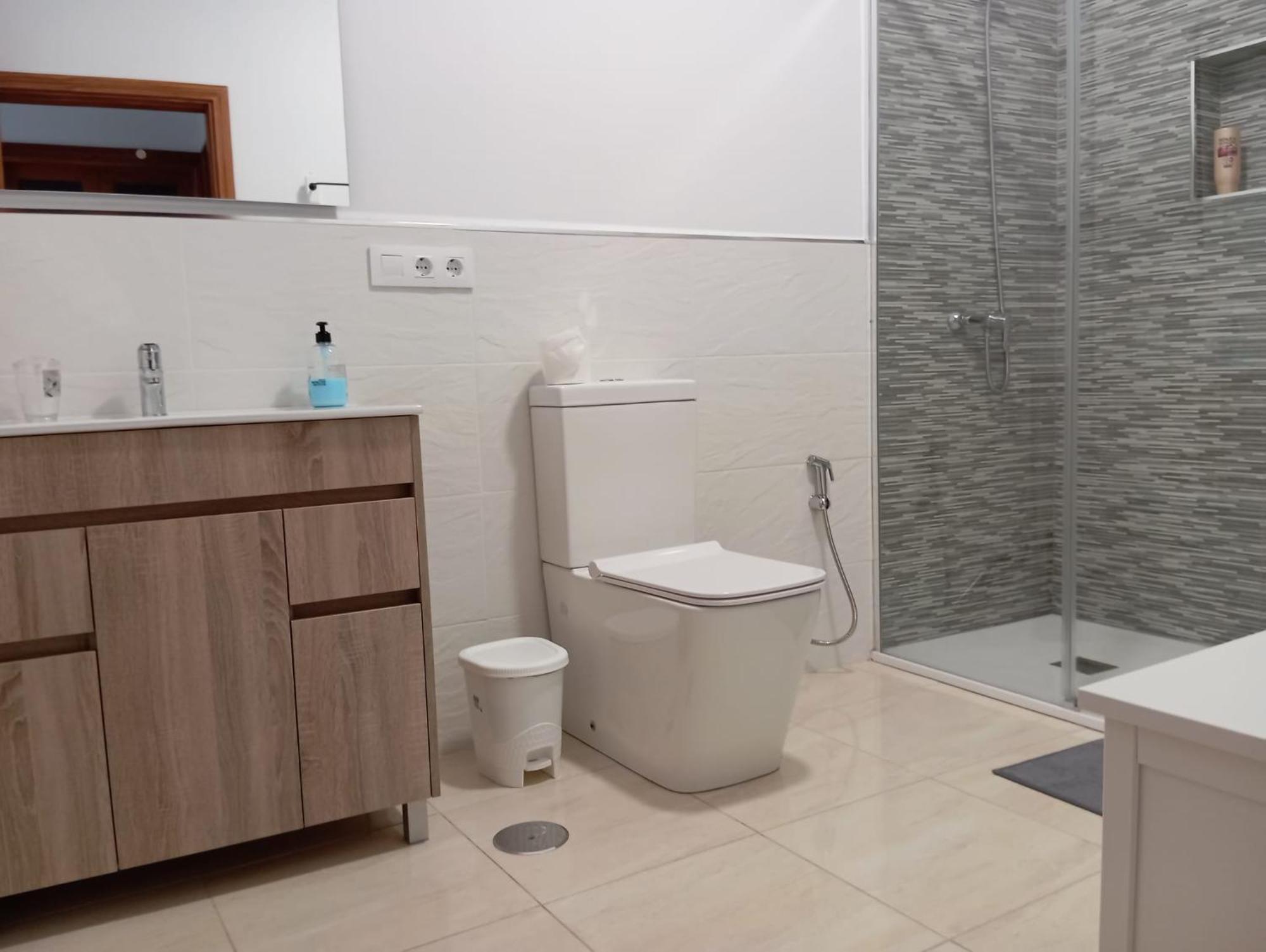 Aeropuerto 1 Villa Ojos de Garza Ngoại thất bức ảnh